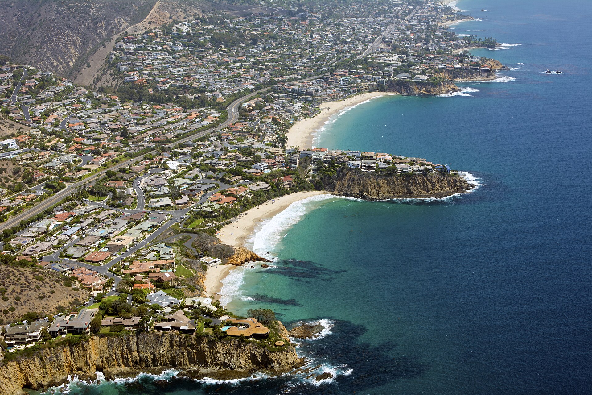 The coves and shoreline of North Laguna Beach in Orange County